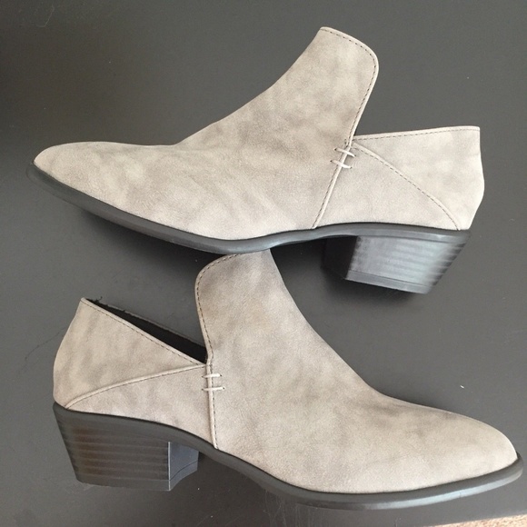 women's gray booties